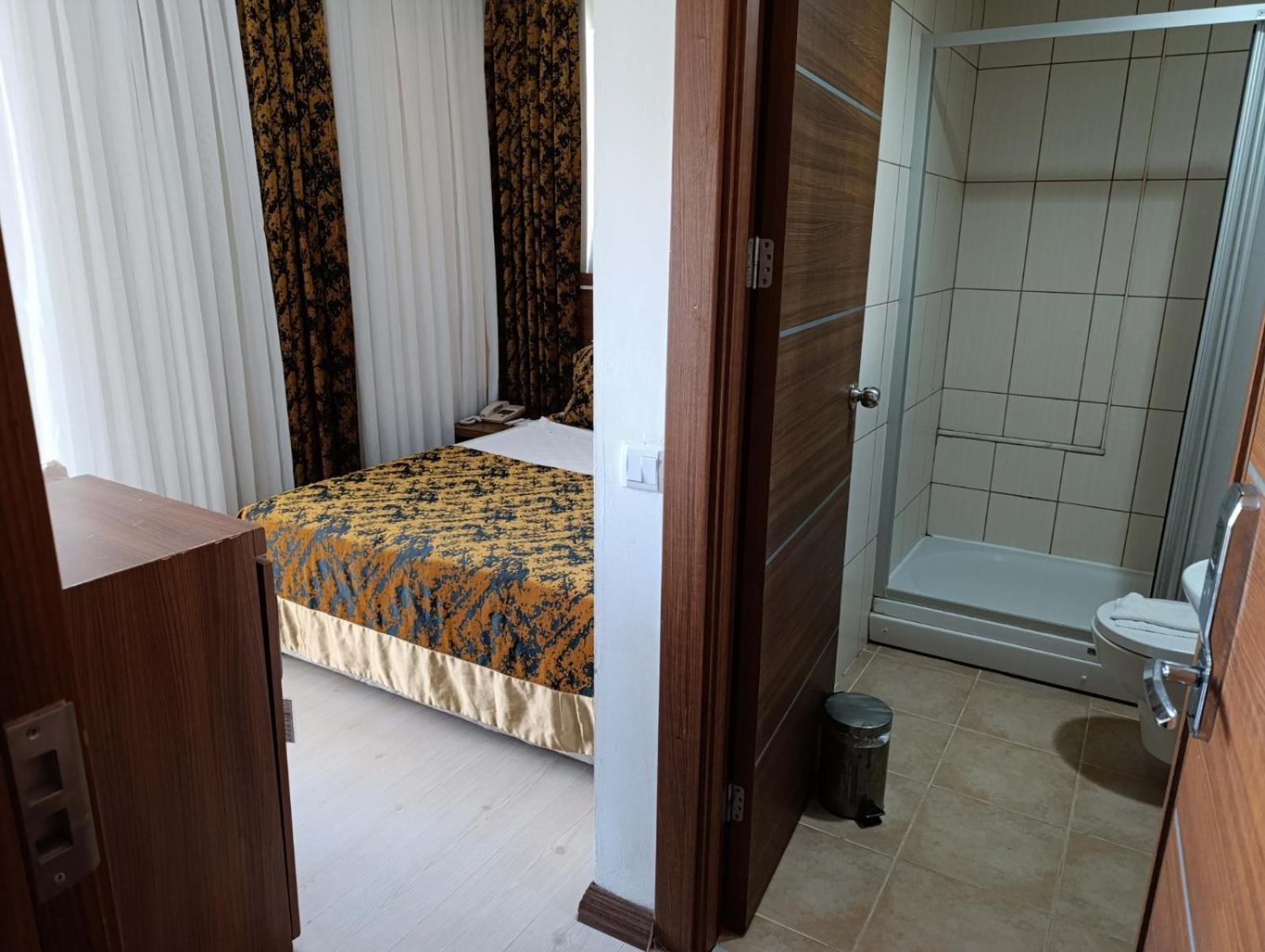 เดอะ คอร์เนอร์ พาร์ค โฮเต็ล Hotel อันตัลยา ภายนอก รูปภาพ