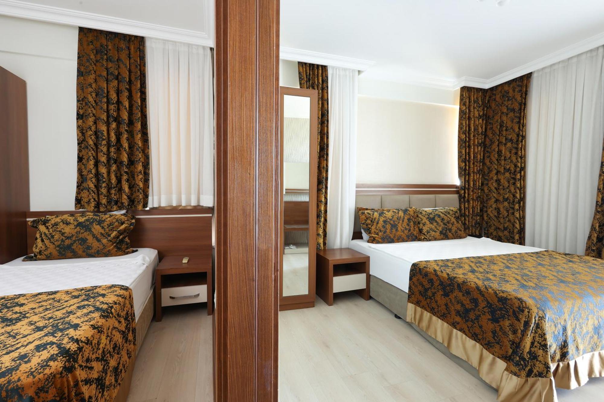 เดอะ คอร์เนอร์ พาร์ค โฮเต็ล Hotel อันตัลยา ภายนอก รูปภาพ