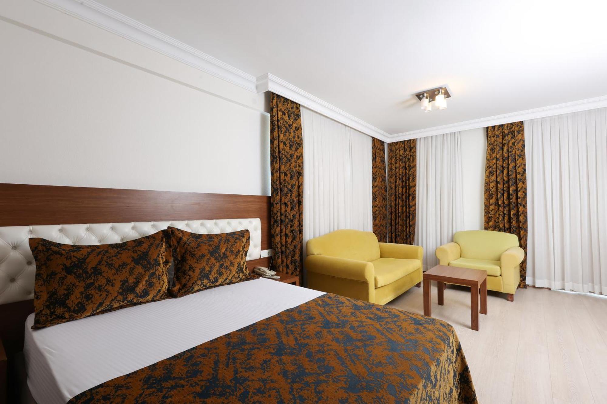 เดอะ คอร์เนอร์ พาร์ค โฮเต็ล Hotel อันตัลยา ภายนอก รูปภาพ