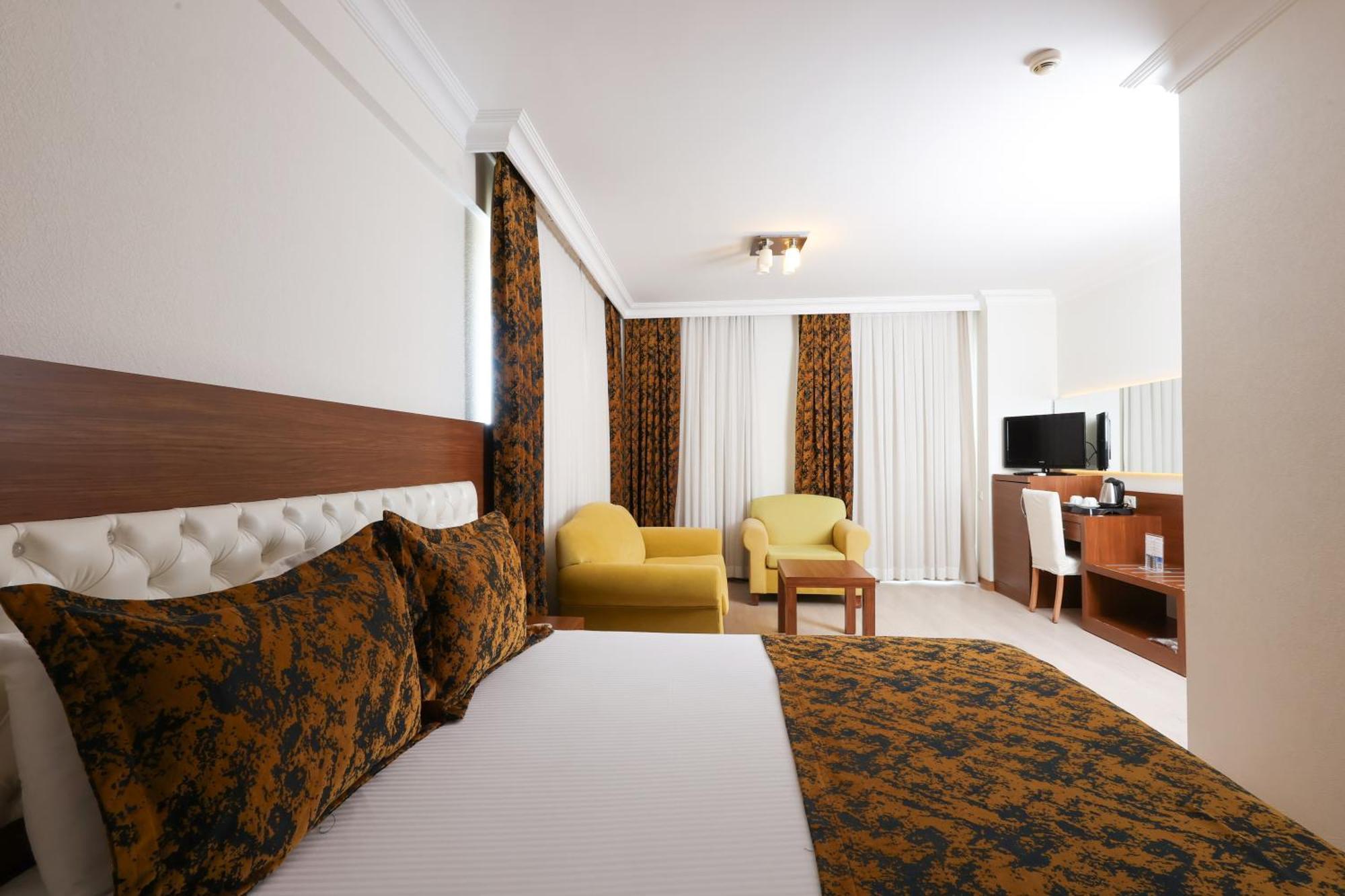 เดอะ คอร์เนอร์ พาร์ค โฮเต็ล Hotel อันตัลยา ภายนอก รูปภาพ