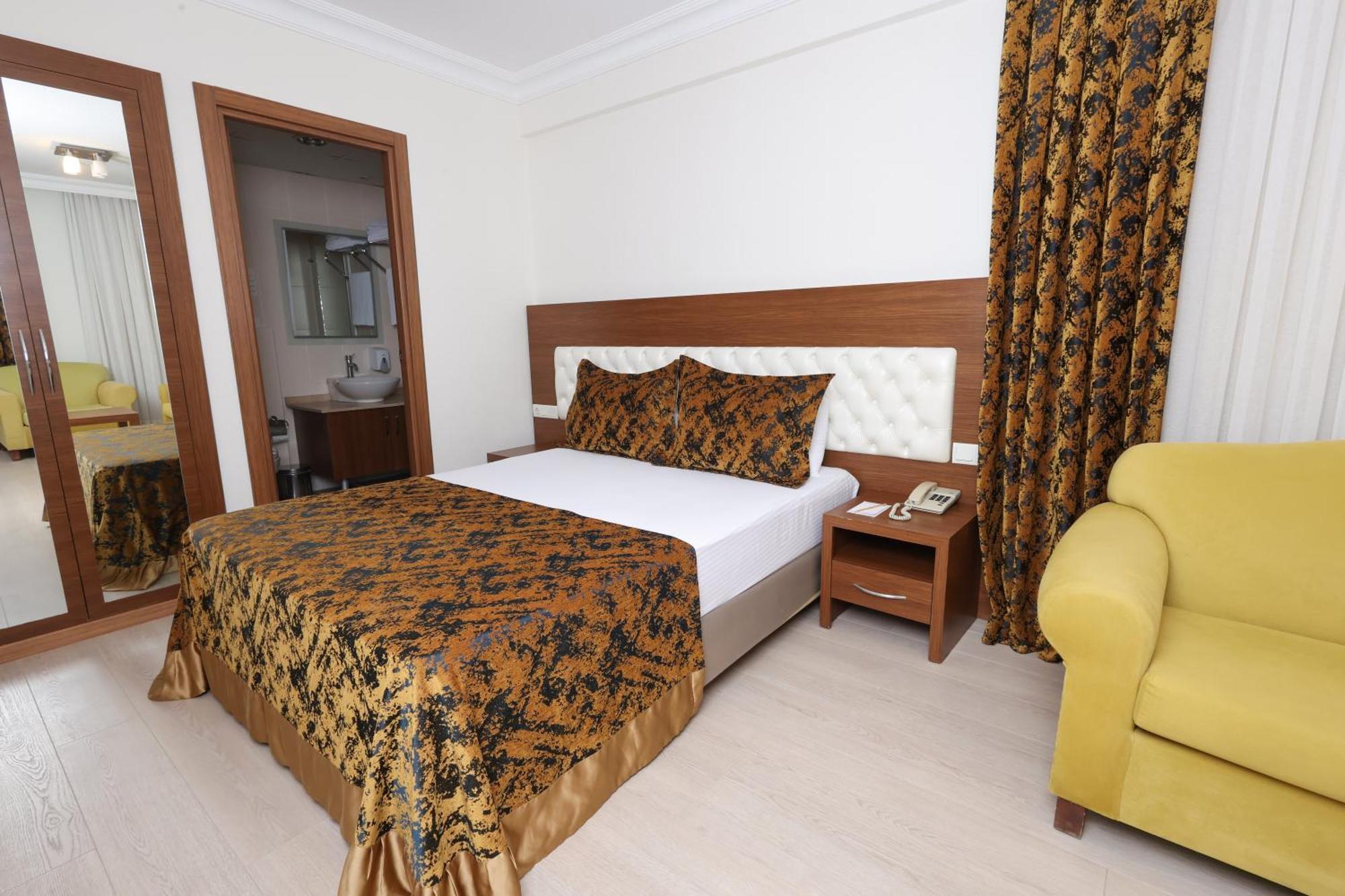 เดอะ คอร์เนอร์ พาร์ค โฮเต็ล Hotel อันตัลยา ภายนอก รูปภาพ